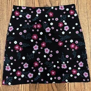 Floral Embroidered Pencil Skirt